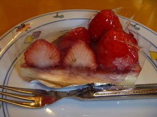 苺のレアチーズケーキ.jpg